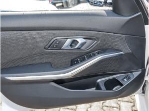 BMW 320 320i Touring Pano HuD PA+ DAB