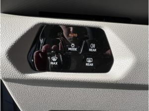 Volkswagen Multivan 2,0 l TDI KÜ ACC+SHZ+PDC+MFL+AHK+RFK