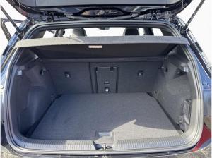 Volkswagen Golf VIII GTD 2.0 TDI 7-DSG KLIMA PDC LED