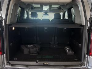 Opel Combo Life Electric inkl. Navi, Kamera, Panoramadach & Sitzheizung