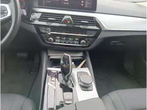BMW 530 xDrive/*Haustürlieferung*Sofort Verfügbar*Anhängerkupplung*Innovationspaket*Business-Paket