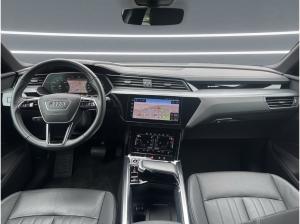 Audi Q8 e-tron 55 qu MATRIX PANO 360° ACC advanced