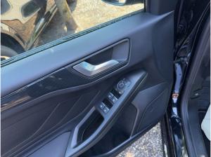 Ford Focus ST-Line X Automatik Sportpaket Bluetooth LED