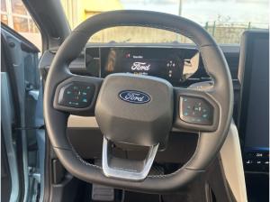 Ford Explorer Premium mit Panoramadach und vielem mehr