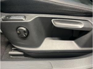 Volkswagen T-Roc R-Line 1.5 TSI DSG 2xKlima ACC AHK AUT LED