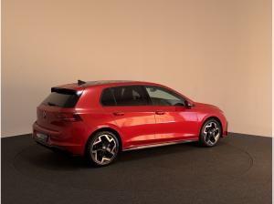 Volkswagen Golf VIII 1.5 TSI R-Line CarPlay ACC LED RFK PDC
