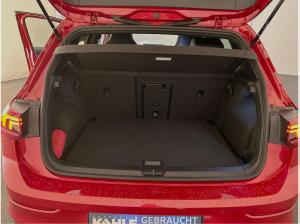 Volkswagen Golf VIII 1.5 TSI R-Line CarPlay ACC LED RFK PDC