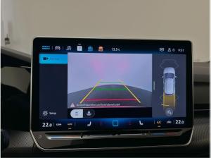 Volkswagen Golf VIII 1.5 TSI R-Line CarPlay ACC LED RFK PDC