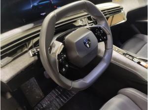 Peugeot 5008 1.2 Navi,Rückfahrkamera,Parkpilot,Klima