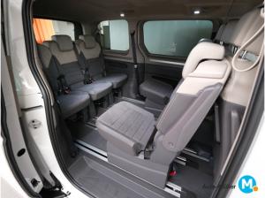Volkswagen Multivan Edition TDI kÜ AHK Tisch Vis-a-Vis Kame