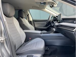 Skoda Superb Combi Selection 2.0 TDI DSG *AHK, Navi, 19"-LM*