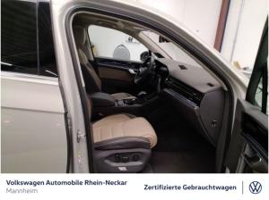 Volkswagen Touareg 3.0 TDI R-Line 4Motion Navi Standheizung Pano uvm