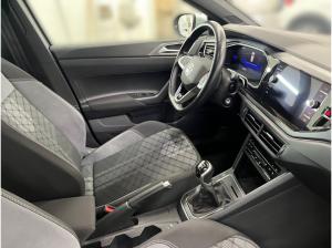 Volkswagen Taigo 1.0 TSI R-Line Navi IQ.Light DAB+ FrontAssist
