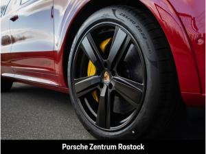 Porsche Cayenne GTS Coupe / 500 PS / Karminrot