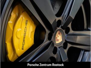 Porsche Cayenne GTS Coupe / 500 PS / Karminrot