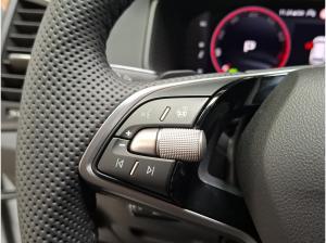 Skoda Karoq Sportline Fahrass+ AHK 19" Navi Kam Komfort