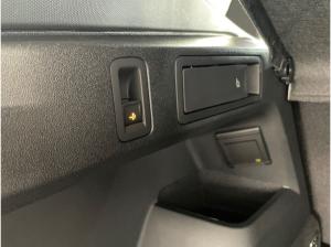 Volkswagen Tiguan R-Line 2,0 l TDI SCR 4MOTION 7-Gang-Doppelkupplungsgetriebe DSG