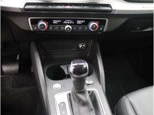 Audi Q2 S-Line 35 TFSI S-tronic / MMI-Navi+, LED, RFK