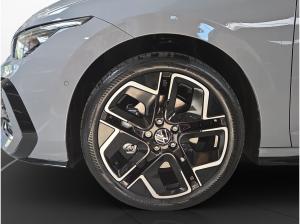 Volkswagen Golf R-Line 2,0 TSI 4MOTION DSG | DCC