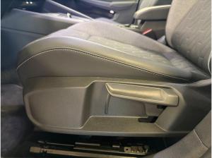 Volkswagen Golf 1.5 eTSI Goal DSG Matrix AHK Navi ACC RFK