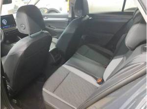 Volkswagen Golf VIII Lim. GOAL 1.5 eTSI 110kW DSG - SHZ AHK Rear View Navi LED Plus ACC LM PDC MFL GJR