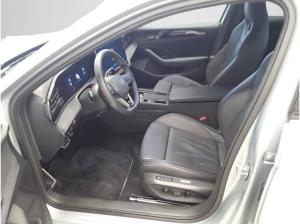 Volkswagen Passat 1,5 TSI Hybrid R-Line DSG RFK/NAVI/LES/Sitzheizung vo./u.v.m.