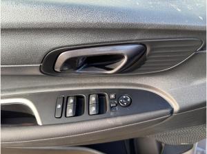 Hyundai i20 1.0 T-GDI 90 PS MT Blackline, BOSE, VERFÜGBAR