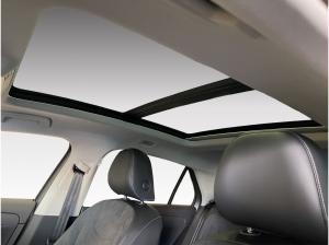 Volkswagen T-Roc 1.5 eTSI DSG Style IQ.Drive Pano