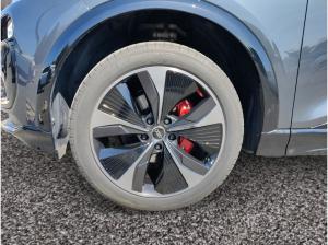 Audi Q6 e-tron S line 76 kWh AHK Luftfed Pano Matrix