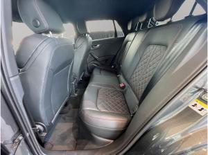 Audi Q2 35 TFSI S line Matrix LED Leder CarPlay RÜ