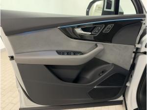 Audi SQ7 TFSI tiptr. AHK STDHZG 7.SITZER HUD PANO RFK