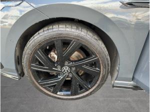 Volkswagen Golf VIII 1.5 eTSI R-Line