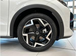 Volkswagen T-Roc R-Line eTSI DSG LED R-KAMERA ParkAssist