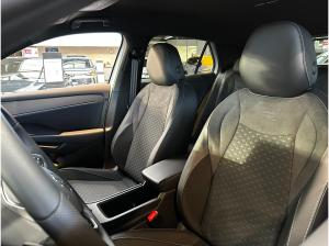 Volkswagen T-Roc R-Line eTSI DSG LED R-KAMERA ParkAssist