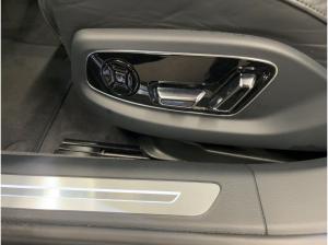 Audi A8 TFSI e 60 e qu.tiptr. MATRIX 360°K HUD PANO