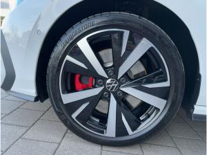 Volkswagen Golf VIII GTE 1.5 eHybrid Navi HeadUp IQ.Light