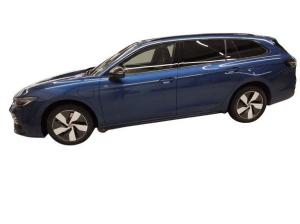 Volkswagen Passat Variant R-LINE BLACK STYLE 1.5eTSI DSG ACC.5J-G.AHK.KAMERA.NAVI+VC.LED.APP-C