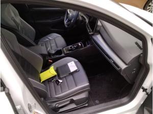 Volkswagen Golf VIII GTE BLACK STYLE 1.5eTSI DSG HYBRID ACC.5J-G.AHK.KAMERA.NAVI+VC.HUD