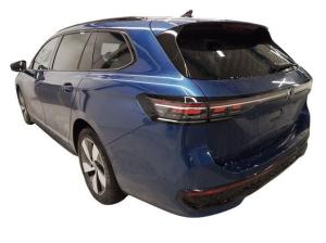 Volkswagen Passat Variant R-LINE BLACK STYLE 1.5eTSI DSG ACC.5J-G.AHK.KAMERA.NAVI+VC.LED.APP-C