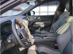 Volvo XC60 B5 (Benzin) Plus Black Edition AWD Automatik
