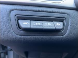 Renault Captur 1.3 TCE 140 INTENS