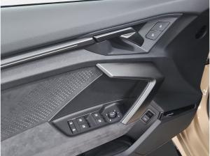 Audi RS3 Sportback exclusive RS-Abgas Pano LM 19" RFK Sonos Head-Up
