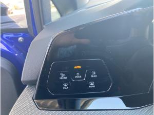 Volkswagen Golf VIII R BLACK DSG 4M AKRAPOVIC.ACC.HARMAN.NAVI.PANO