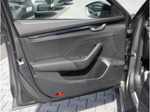 Skoda Octavia Combi 2.0 TSI DSG RS NVI AHK MATRIX *920*