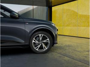 Audi Q6 e-tron S line business*performance*Tech plus*AHK