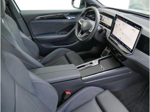Volkswagen Passat R-Line 1.5 eHybrid DSG AHK Pano Matrix Navi Kamera