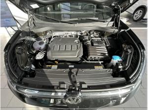 Volkswagen Tiguan 2.0 TDI DSG R-Line SOFORT VERFÜGBAR Leder Navi IQ.Drive Pre Winterrräder