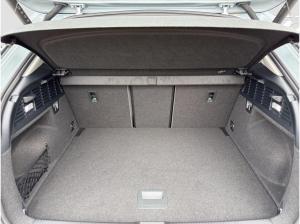 Audi Q2 advanced 30 TFSI 5JGAR Kamera Virtual SHZ