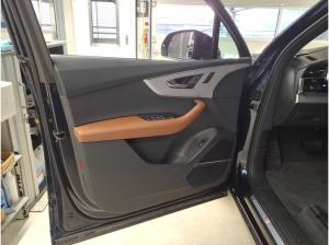 Audi Q7 SUV S line business TFSI quattro 250 kW tiptronic