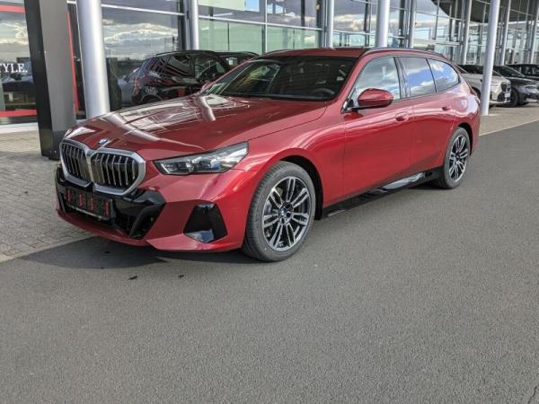 BMW 520 d xDrive Touring M Sportpaket inkl. Winterkomplettradsatz GESCHENKT